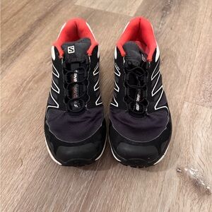 Salomon trail running Shoes